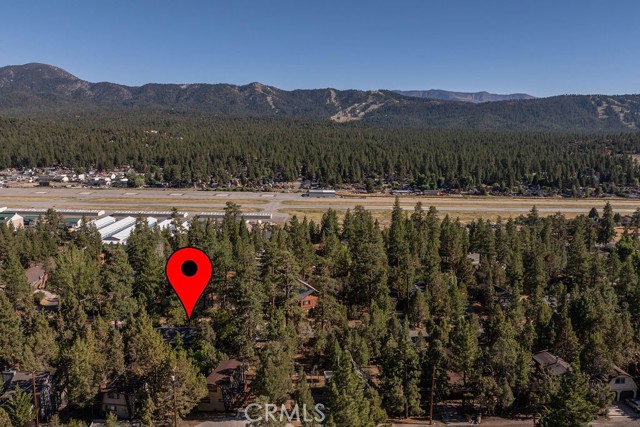 Detail Gallery Image 4 of 43 For 721 Bear Mountain Rd, Big Bear City,  CA 92314 - 3 Beds | 2/1 Baths