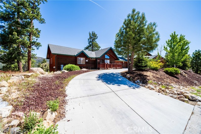 Detail Gallery Image 4 of 50 For 42728 Timberline, Big Bear Lake,  CA 92315 - 3 Beds | 3/1 Baths