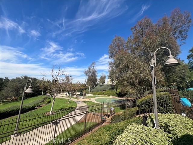 104 Seacountry Lane, Rancho Santa Margarita CA: https://media.crmls.org/medias/667d3bb3-d587-44b7-97c0-580b8f14ae18.jpg