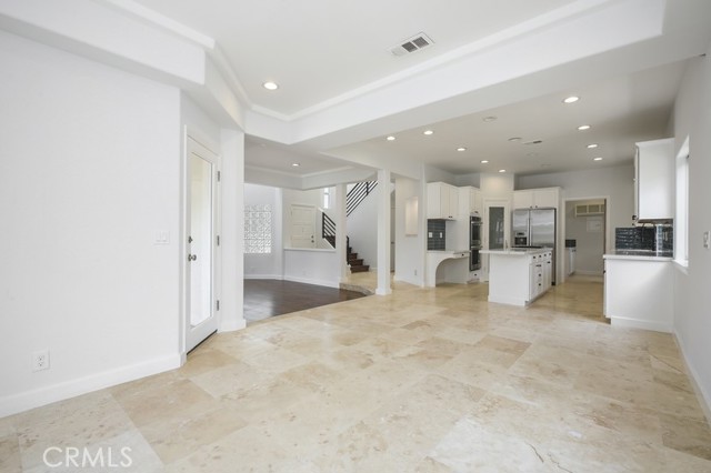 Detail Gallery Image 8 of 40 For 1702 N Meadows Ave, Manhattan Beach,  CA 90266 - 3 Beds | 2/1 Baths