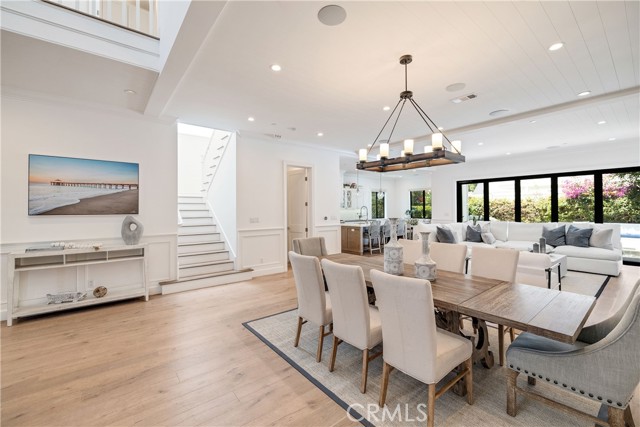 2001 Oak Avenue, Manhattan Beach, California 90266, 5 Bedrooms Bedrooms, ,5 BathroomsBathrooms,Residential,For Sale,Oak,SB25183354