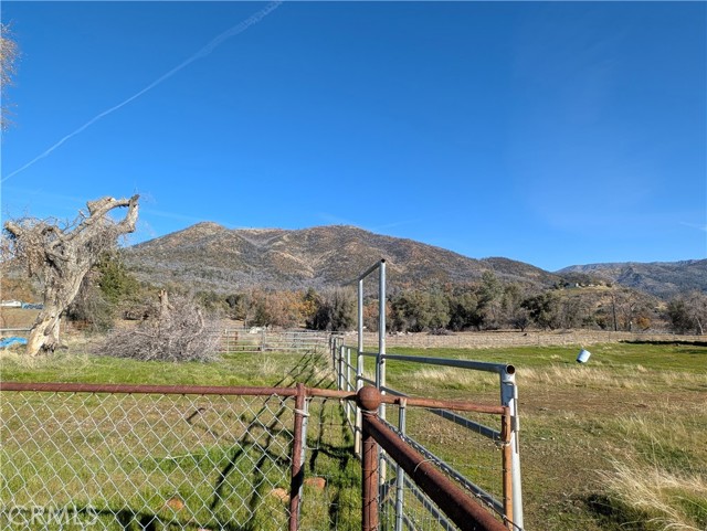 Detail Gallery Image 15 of 40 For 4103 Triangle Rd, Mariposa,  CA 95338 - – Beds | – Baths
