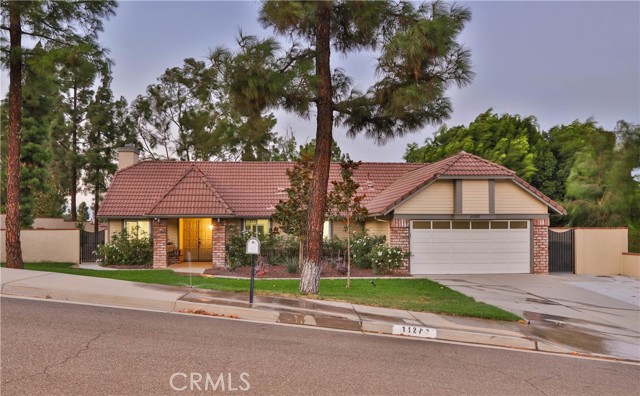 Detail Gallery Image 1 of 45 For 11287 Heathcliff Dr, Riverside,  CA 92505 - 4 Beds | 2 Baths