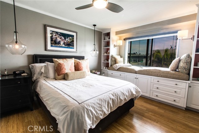 1079 Loma Drive, Hermosa Beach, California 90254, 2 Bedrooms Bedrooms, ,3 BathroomsBathrooms,Residential,Sold,Loma,SB17217522