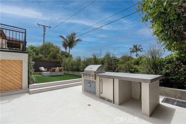 3517 Walnut Avenue, Manhattan Beach, California 90266, 5 Bedrooms Bedrooms, ,5 BathroomsBathrooms,Residential,For Sale,Walnut,SB25177101