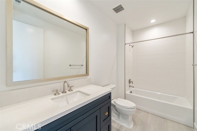 Detail Gallery Image 29 of 36 For 228 Stage, Irvine,  CA 92618 - 5 Beds | 5 Baths