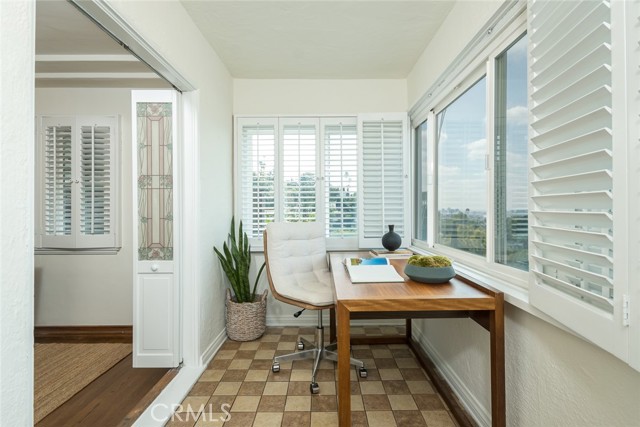 Detail Gallery Image 18 of 72 For 1827 Hollyvista Ave, Los Angeles,  CA 90027 - 3 Beds | 3/1 Baths
