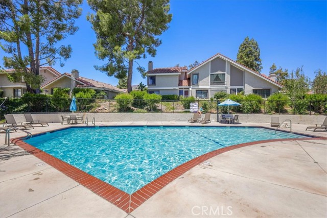 Detail Gallery Image 37 of 43 For 6613 Poppyview Dr, Oak Park,  CA 91377 - 3 Beds | 2/1 Baths
