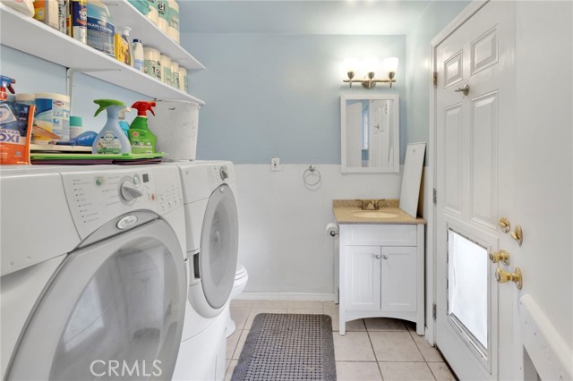 Detail Gallery Image 27 of 39 For 19385 Saint Timothy Ct, Apple Valley,  CA 92307 - 3 Beds | 2/1 Baths