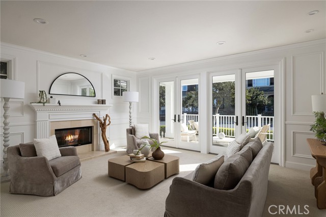 Detail Gallery Image 4 of 38 For 30 Long Bay, Newport Beach,  CA 92660 - 4 Beds | 3/1 Baths