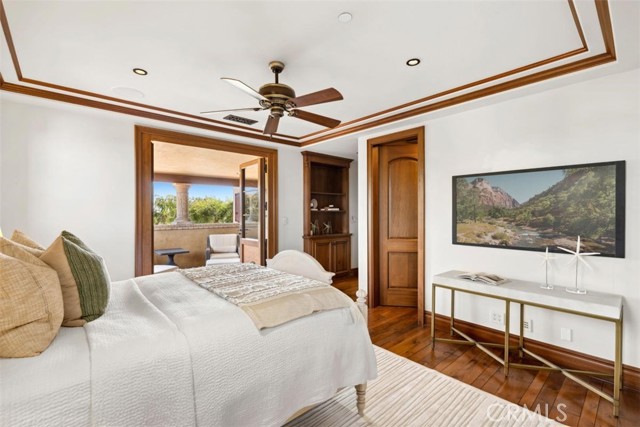 97 Canyon Creek, Irvine CA: https://media.crmls.org/medias/66820827-4f64-4f4b-9b17-7bf2969af56a.jpg