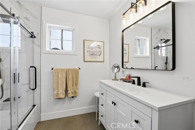 Detail Gallery Image 46 of 53 For 22637 Erwin St, Woodland Hills,  CA 91367 - 6 Beds | 5/1 Baths