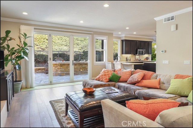 12 Lyon Ridge, Aliso Viejo CA: https://media.crmls.org/medias/6683a14b-233b-4327-b1d9-542bd0e88541.jpg