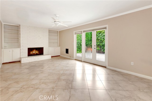 176 Sunset Terrace, Laguna Beach CA: https://media.crmls.org/medias/6683fce0-1d60-48b7-bb84-42cb765320bd.jpg