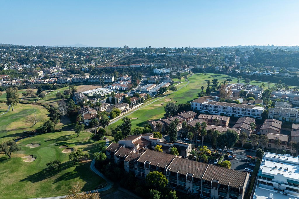 Detail Gallery Image 35 of 47 For 2564 Navarra Dr #105,  Carlsbad,  CA 92009 - 2 Beds | 2 Baths