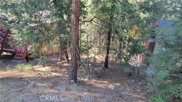 Detail Gallery Image 17 of 18 For 26126 Boulder Ln, Twin Peaks,  CA 92391 - 2 Beds | 2 Baths