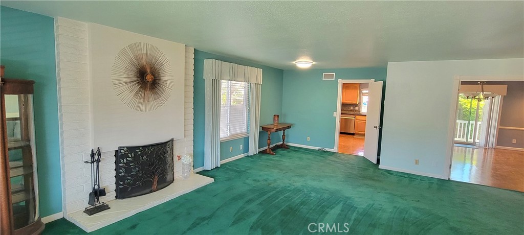 https://media.crmls.org/medias/6685f231-a4cb-492a-aaf0-526d6bdd7d61.jpg?preset=X-Large