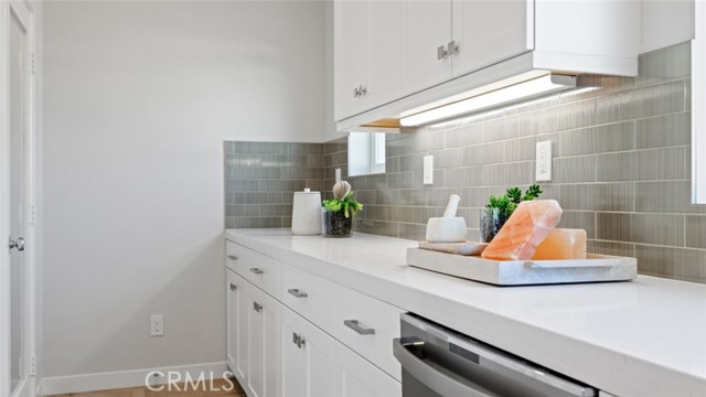 Detail Gallery Image 4 of 30 For 1637 W Lincoln Ave #104,  Anaheim,  CA 92801 - 3 Beds | 2/1 Baths