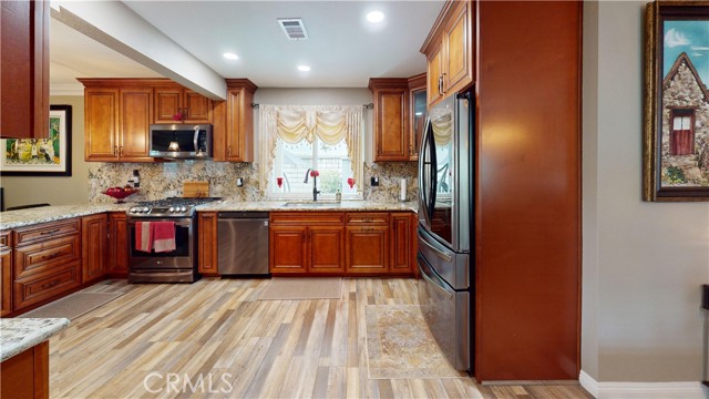 Detail Gallery Image 31 of 49 For 837 Gutmann Ln, Placentia,  CA 92870 - 3 Beds | 2/1 Baths