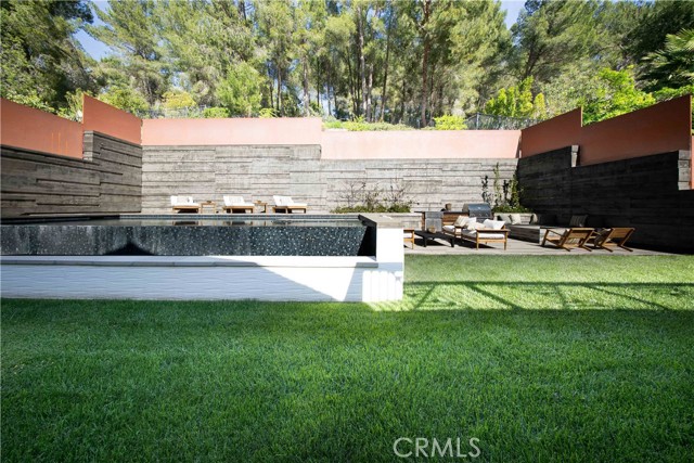 Detail Gallery Image 23 of 59 For 2520 La Condesa Dr, Los Angeles,  CA 90049 - 5 Beds | 6 Baths