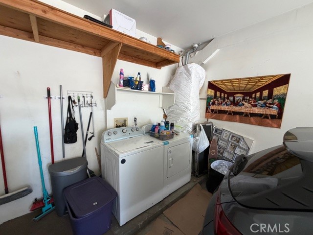 Detail Gallery Image 2 of 9 For 9300 Burnet #122,  North Hills,  CA 91343 - 4 Beds | 2/1 Baths