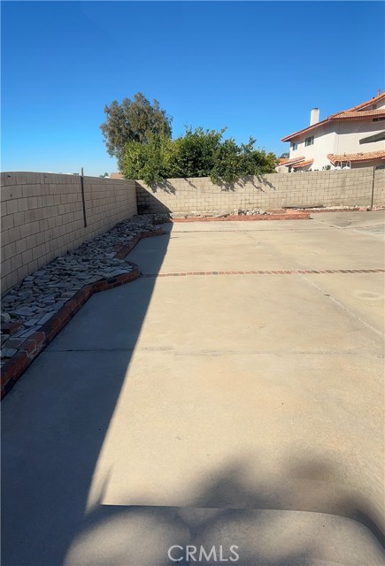 1029 1029 W Madrona, Rialto CA: https://media.crmls.org/medias/6687221b-4229-4665-929f-26e665921053.jpg