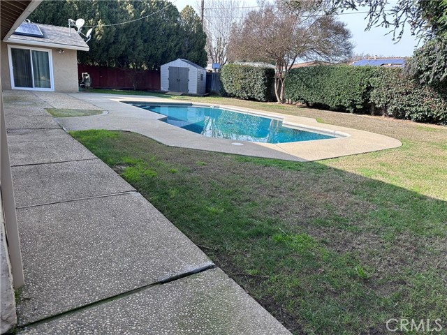 Detail Gallery Image 7 of 18 For 2021 Normandy Lane, Merced,  CA 95340 - 4 Beds | 2 Baths