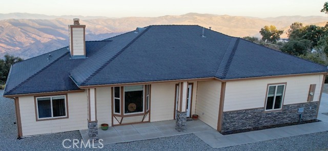 Detail Gallery Image 1 of 1 For 25020 Jacaranda Dr, Tehachapi,  CA 93561 - 3 Beds | 2 Baths