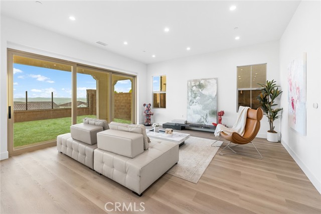 118 Sunnybank, Irvine CA: https://media.crmls.org/medias/6688c026-01f8-4107-a35f-7909799b143f.jpg