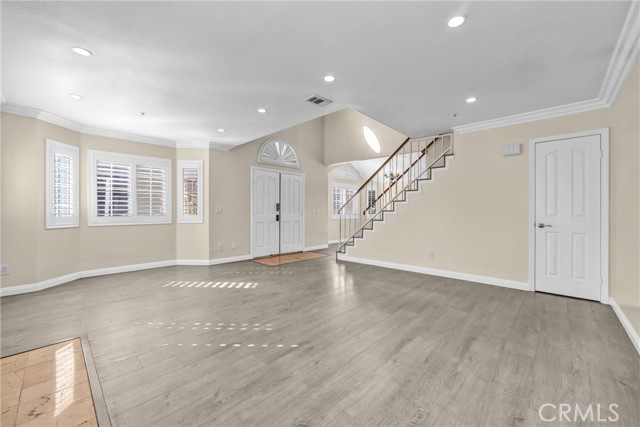 5540 Sutana Avenue photo 9
