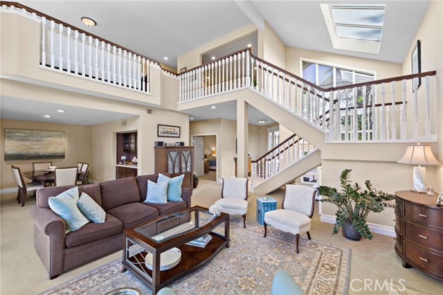 Detail Gallery Image 3 of 51 For 25 Lucerne St, Newport Beach,  CA 92660 - 3 Beds | 2/1 Baths