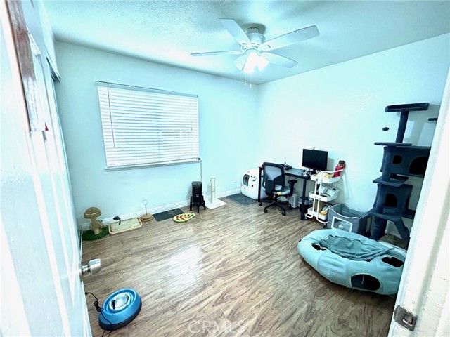 Detail Gallery Image 19 of 22 For 1006 Acacia, Corona,  CA 92879 - 4 Beds | 2 Baths