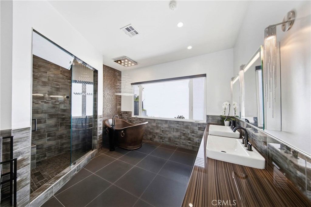 MLS #OC26155150 image #36