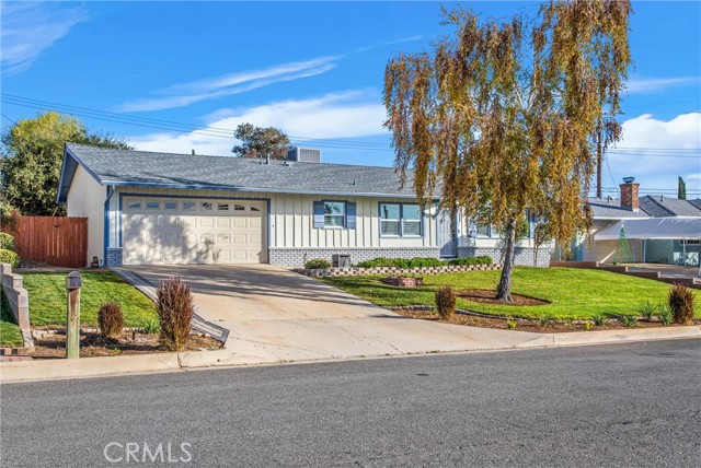 Detail Gallery Image 2 of 34 For 12885 Lantana, Yucaipa,  CA 92399 - 2 Beds | 2 Baths
