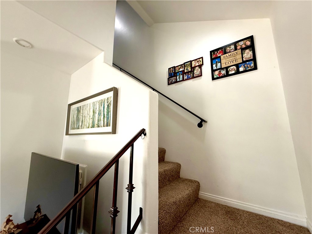 6689f6a0 Face 4d1f 8bb5 7f90a731b04f