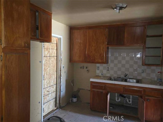 Detail Gallery Image 11 of 16 For 1825 Forane, Barstow,  CA 92311 - 3 Beds | 2 Baths