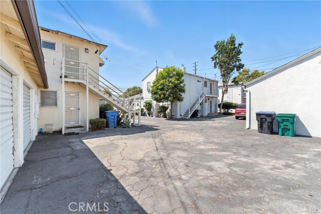 1205 W Alameda Avenue, Burbank CA: https://media.crmls.org/medias/668a6c7d-00c0-48ac-ae20-b3a3e6a9a991.jpg