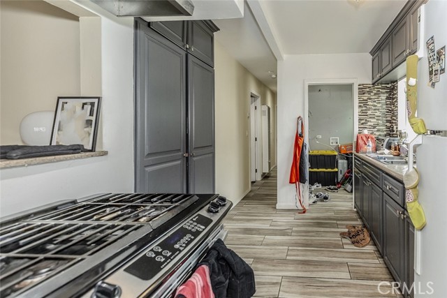 3632 W 59th Street, Los Angeles CA: https://media.crmls.org/medias/668b9fa4-f685-49e1-b2af-073d82c95a4f.jpg