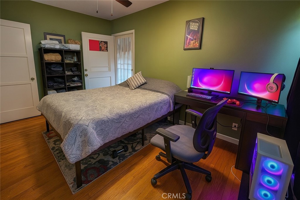 https://media.crmls.org/medias/668bc42b-a596-45b1-8a4f-1817b84649a8.jpg?preset=X-Large