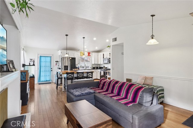 Detail Gallery Image 7 of 36 For 6336 N Redwood, San Bernardino,  CA 92407 - 4 Beds | 2 Baths