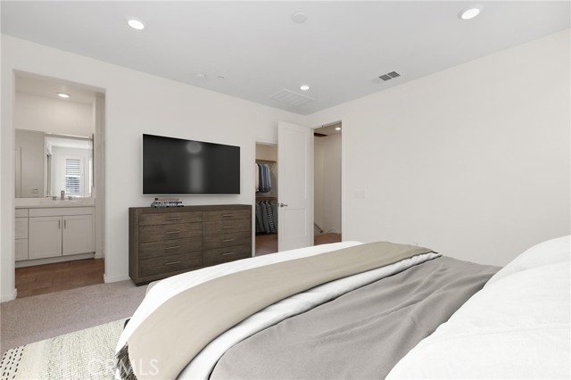 175 Cadence, Irvine CA: https://media.crmls.org/medias/668c00e2-54f6-4412-ba96-87d37beffad0.jpg