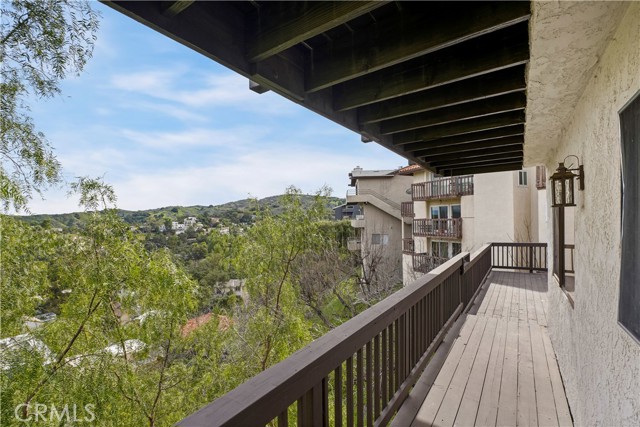 Detail Gallery Image 39 of 43 For 4404 San Blas, Woodland Hills,  CA 91364 - 3 Beds | 2/1 Baths