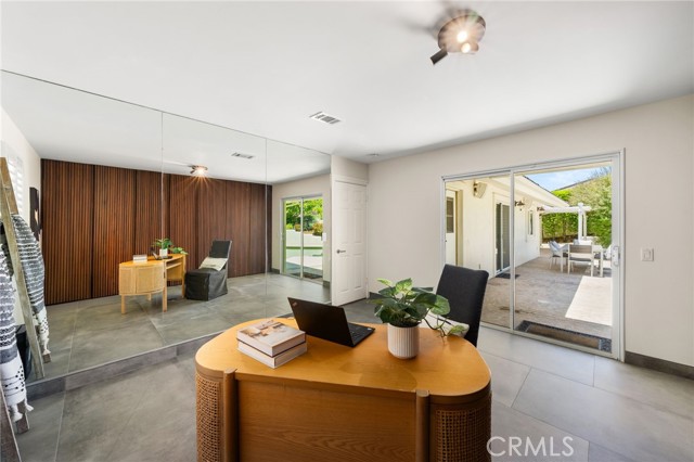2525 Jonquil Drive, Upland CA: https://media.crmls.org/medias/668c6670-4476-449b-86c9-bfe029ea2982.jpg