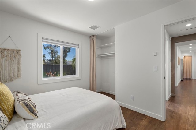 Detail Gallery Image 23 of 30 For 23809 Friar St, Woodland Hills,  CA 91367 - 3 Beds | 2 Baths