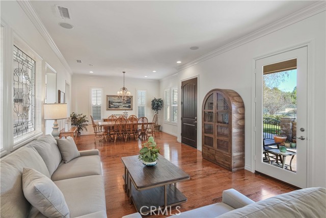 Detail Gallery Image 6 of 44 For 27976 Red Pine Ct, Valencia,  CA 91354 - 2 Beds | 3 Baths