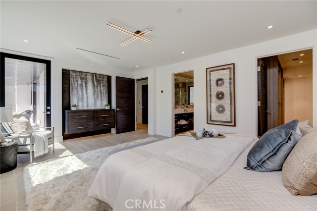 405 26th Street, Manhattan Beach, California 90266, 4 Bedrooms Bedrooms, ,1 BathroomBathrooms,Residential,Sold,26th Street,SB21203664