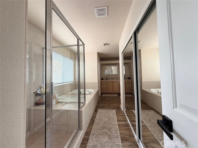 Detail Gallery Image 14 of 29 For 18285 Harbor Dr, Victorville,  CA 92395 - 5 Beds | 3 Baths