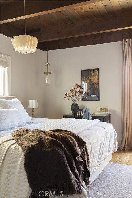 Detail Gallery Image 9 of 29 For 28000 West Shore Dr, Lake Arrowhead,  CA 92352 - 4 Beds | 3/1 Baths