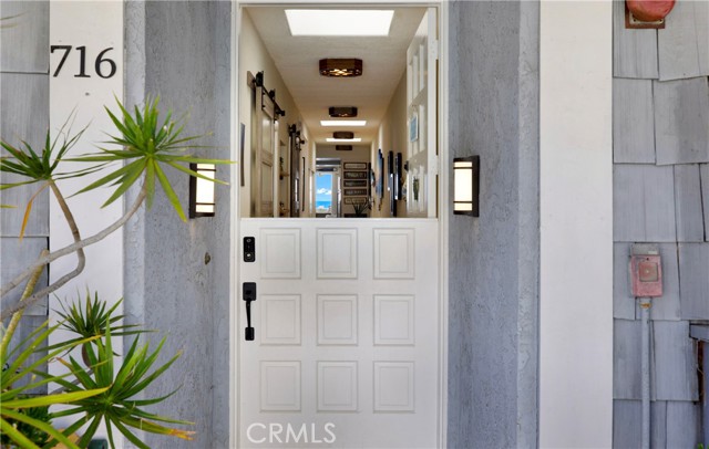 Detail Gallery Image 3 of 43 For 716 Cliff Dr, Laguna Beach,  CA 92651 - 2 Beds | 2 Baths