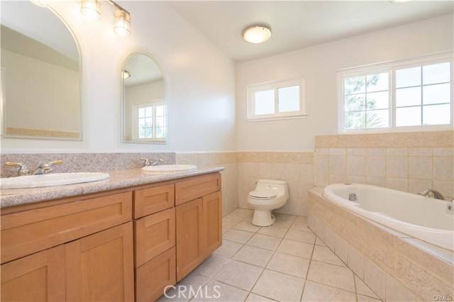 Detail Gallery Image 18 of 23 For 18731 Dylan St, Porter Ranch,  CA 91326 - 4 Beds | 2/1 Baths